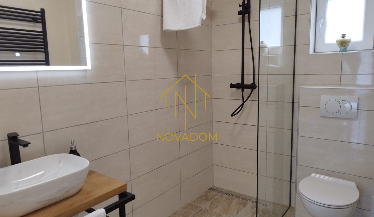 nekretnine__prodaja__Krapina__krapinske_toplice_kuca_za_najam_s_bazenom_moderno__luksuzno
