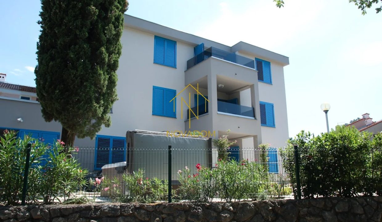 Nekretnine__apartman__prodaja_krk_malinska__luksuzno_prvireddomora__3s_parking