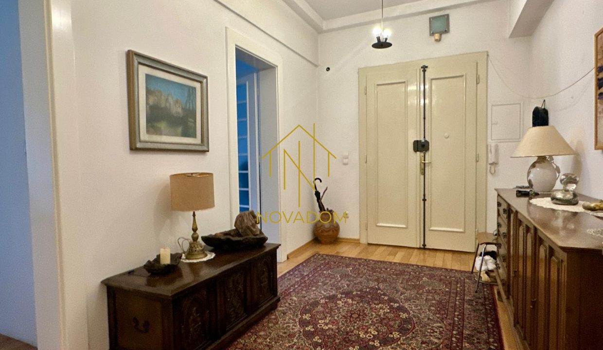 zagreb_nekretnine_centar_trg bana jelačića_stan_stanovi__prodaja_4s