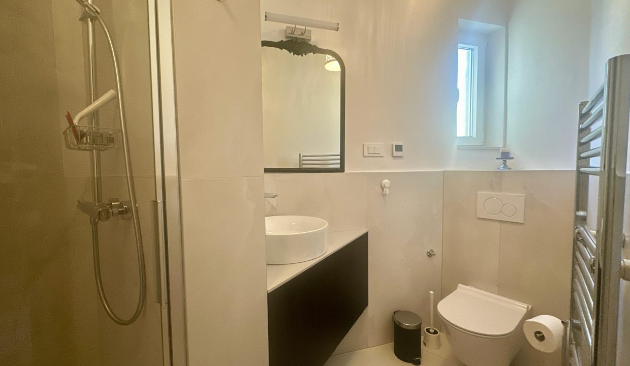 WhatsApp Image 2025-11-06 at 12.07.00