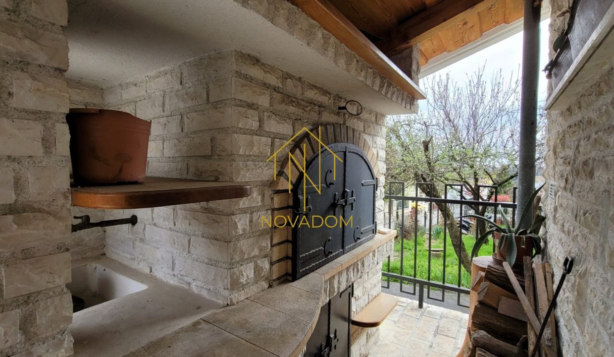 Zagreb_maksimir__kuća_3 stana_garaža__nekretnine