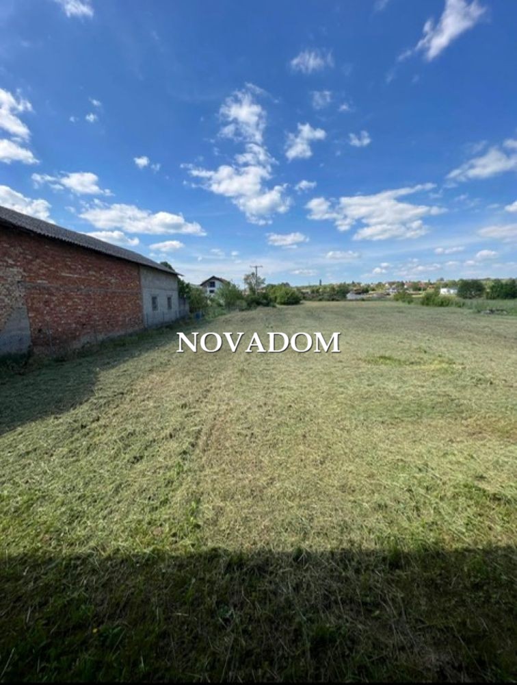 SVETI IVAN ZELINA- ČREČAN- STAMBENA ZGRADA S PROSTRANOM OKUĆNICOM